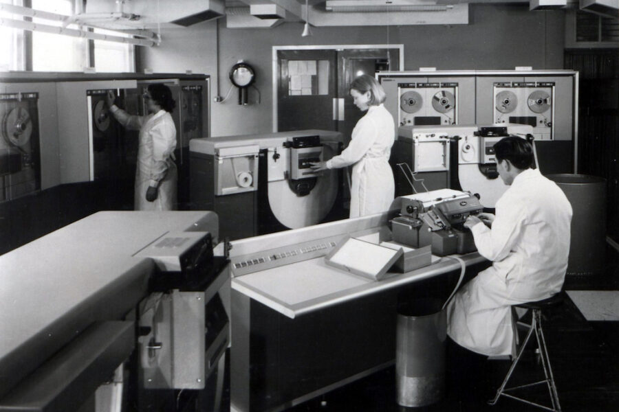 In the 1966 the Met Office was using the English Electric KDF9 (Lyons Electronic Office) computer installation pictured here in its former headquarters at Bracknell